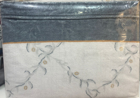 JOGO DE CAMA EM CORALINA