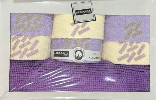 JOGO DE TOALHAS + TAPETE